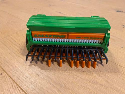 Bruder zaaimachine, Hobby en Vrije tijd, Modelauto's | 1:32, Zo goed als nieuw, Ophalen