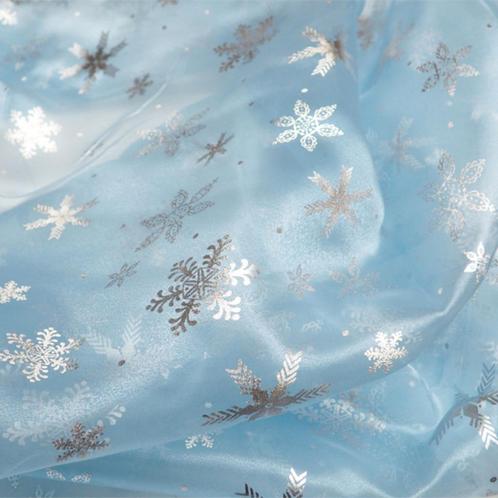 Promo! 5461) 150x100cm Organza lichtblauw sneeuwvlok glitter, Hobby en Vrije tijd, Stoffen en Lappen, Nieuw, Polyester, 120 cm of meer