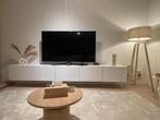 Moderne tv-kast / wandmeubel – IKEA BESTÅ (wit, mat), Huis en Inrichting, Ophalen, Zo goed als nieuw, Metaal, Met deur(en)
