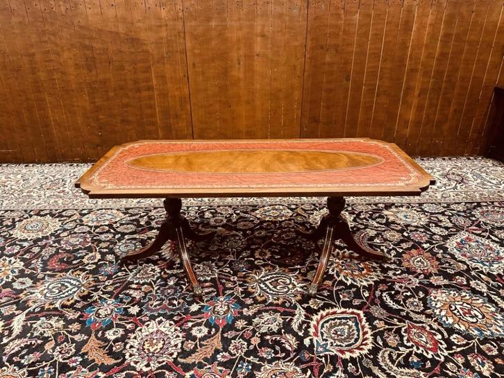 Klassiek Engels Chesterfield Salontafel, Antiek en Kunst, Antiek | Kantoor en Zakelijk, Ophalen of Verzenden