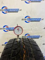 2x Bridgestone Blizzak LM-32 215/45 R18 93V 215/45/18 215451, Auto-onderdelen, Banden en Velgen, 18 inch, Band(en), Personenwagen