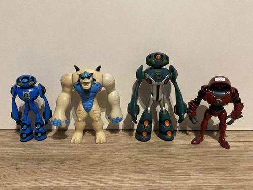 Set van 4 figuren van Ben 10 buitenaardse krachten, Kinderen en Baby's, Speelgoed | Actiefiguren, Gebruikt, Ophalen of Verzenden