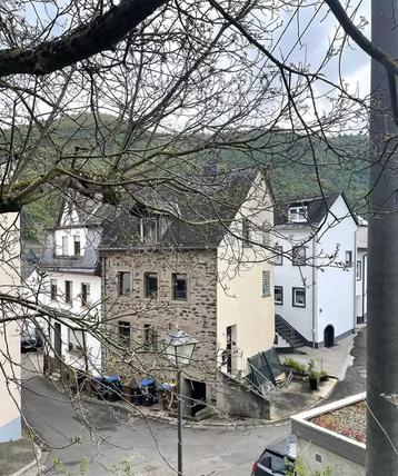 Huis aan de Moezel Ellenz-Poltersdorf in Duitsland, 210 m², 5 pièces, Jusqu'à 200 m², Maison de coin