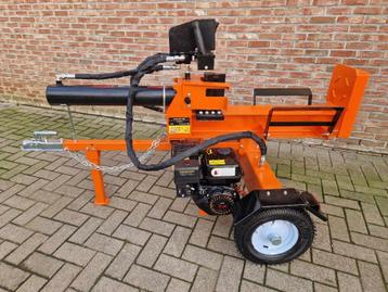 Mobiele houtklover 22Ton met benzinemotor beschikbaar voor biedingen