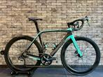 Bianchi Oltre XR3 Ultegra Di2 [54 cm], 28 inch, Carbon, Meer dan 20 versnellingen, 53 tot 57 cm