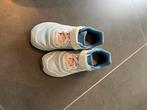 Sportschoenen meisjes maat 30, Kinderen en Baby's, Adidas, Meisje, Ophalen of Verzenden, Zo goed als nieuw