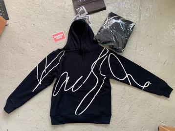 Unisex Hoodie Adele (in Munich) beschikbaar voor biedingen