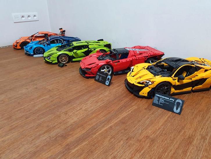 5 blocs de construction Lego 1:8 voitures 17 500 pièces, Enfants & Bébés, Jouets | Duplo & Lego, Comme neuf, Lego, Ensemble complet