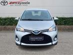 Toyota Yaris Dynamic+cam+nav+sens achter, Autos, Toyota, Hybride Électrique/Essence, 75 g/km, Automatique, Achat