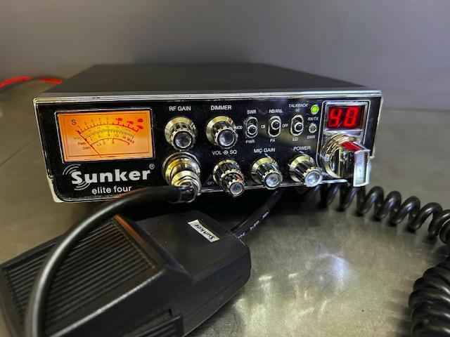 Sunker Elite Four cibie, Télécoms, Émetteurs & Récepteurs, Utilisé, Émetteur et Récepteur, Enlèvement