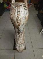 statue de cheval en bois, Enlèvement