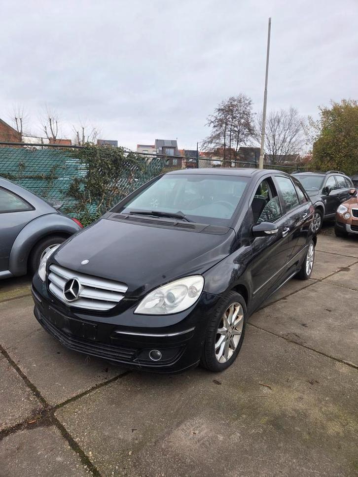 Mercedes B180 2.0 Diesel – ENKEL EXPORT / HANDELAAR, Autos, Mercedes-Benz, Entreprise, Achat, Classe B, ABS, Airbags, Air conditionné