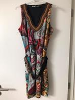 Jurk van Desigual by Lacroix met veelkleurige patronen, Gedragen, Desigual