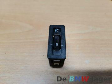 Schakelaar koplamphoogte  BMW 3-serie E36 61318360883 beschikbaar voor biedingen