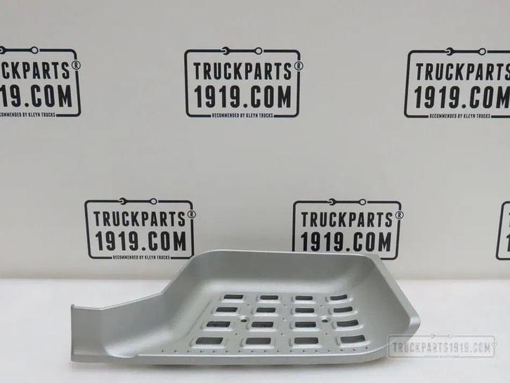 DAF 1945872 Opstap trede Re. DAF XF, Auto-onderdelen, Vrachtwagen-onderdelen, DAF, Carrosserie en Plaatwerk, Gebruikt, Ophalen