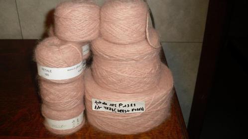 pelotes de laine ANGORA80%,couleur pétale 185 lot 488 g = 54, Hobby & Loisirs créatifs, Tricot & Crochet, Neuf, Tricot ou Crochet