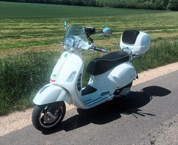 Vespa 125 gts 2021 3250 kms ! Neuve  beschikbaar voor biedingen
