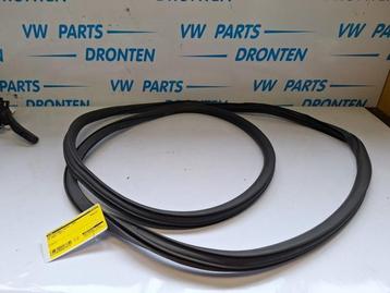 Portierrubber 2Deurs links van een Volkswagen Caddy beschikbaar voor biedingen