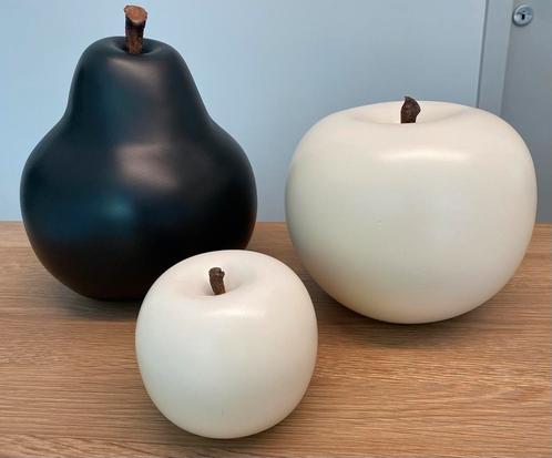 Set van Keramieken Peer en 2 Appels van Cores de Terra, Huis en Inrichting, Woonaccessoires | Vazen, Zo goed als nieuw, Ophalen