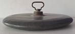 Très ancienne bouillotte ronde en métal, Antiquités & Art, Enlèvement ou Envoi