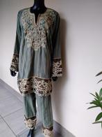 Costume/vêtements de maison oriental joliment décorés, 3 piè, Comme neuf, Vert, Oriental, Envoi