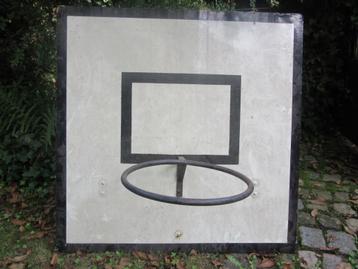 A donner, panneaux de basket, 122 x122 beschikbaar voor biedingen