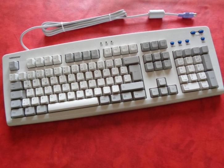 Clavier Qwertz  filiaire. Marque: "MEDION"., Computers en Software, Toetsenborden, Nieuw, Qwerty, Bedraad, Ophalen of Verzenden