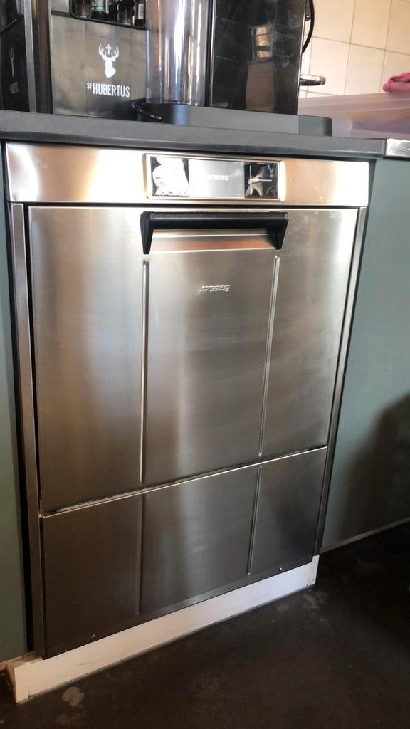 Professionele vaatwas Smeg 60/60/82, Elektronische apparatuur, Vaatwasmachines, Zo goed als nieuw, Ophalen
