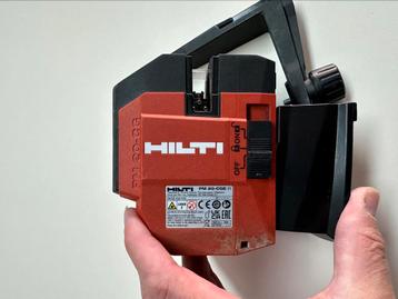 Hilti kruislijnlaser type PM 20 -CGE 01 zoals nieuw ! beschikbaar voor biedingen