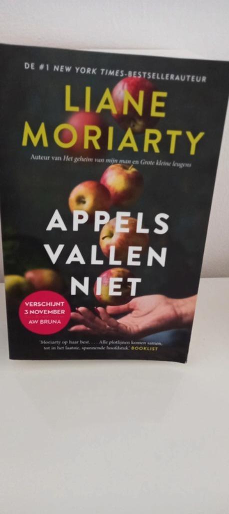 Boek : Appels vallen niet, Livres, Romans, Comme neuf, Enlèvement ou Envoi