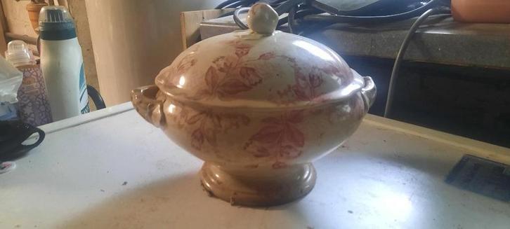 Ancienne soupière en faïence, Antiek en Kunst, Antiek | Keramiek en Aardewerk, Ophalen