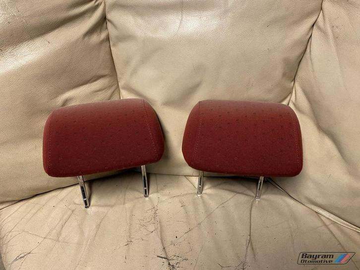 Bmw E36 coupe achter hoofdsteunen rood 3-serie coupe M3, Auto-onderdelen, Interieur en Bekleding, BMW, Gebruikt, Ophalen of Verzenden