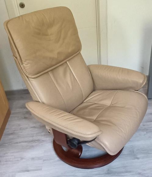 Beige lederen relaxzetel, Huis en Inrichting, Fauteuils, Gebruikt, Ophalen