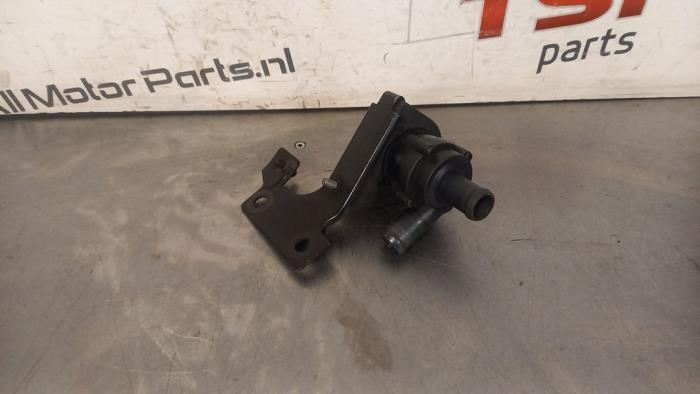 Pompe à eau supplémentaire d'un Audi TT, Autos : Pièces & Accessoires, Climatisation & Chauffage, Audi, Utilisé, 3 mois de garantie