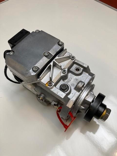 POMPE D'INJECTION BOSCH ISUZU D-max 0470504037, Autos, Isuzu, Entreprise, Diesel, Enlèvement