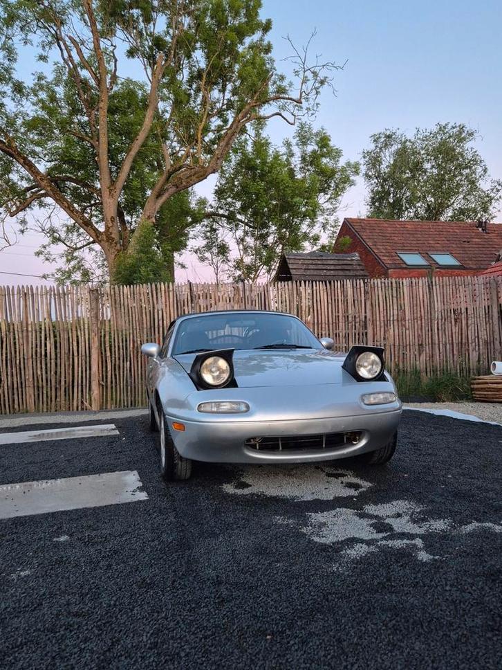Mx5 NA 1992, Autos, Mazda, Particulier, Essence, Cabriolet, 2 portes, Boîte manuelle, Argent ou Gris, Noir, Cuir, Propulsion arrière