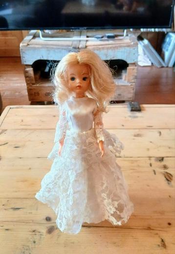Zeer mooie Sindy pop  beschikbaar voor biedingen