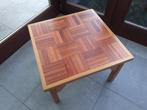 URGENT TRÈS BELLE TABLE DE SALON EN BOIS PLEIN, Huis en Inrichting, Woonaccessoires | Kisten, Minder dan 50 cm, Gebruikt, 50 tot 75 cm