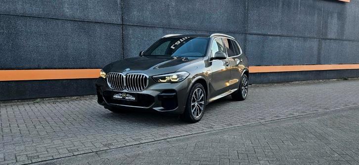 BMW X5 xDrive45e/PANO/KRISTAL/KEYLESS GO/HEAD UP/CAMERA, Auto's, BMW, Bedrijf, X5, 4x4, Achteruitrijcamera, Adaptieve lichten