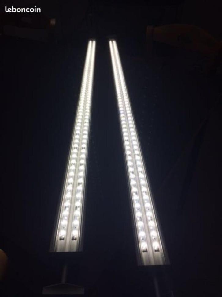 2 rampes led daytime de 145cm, Animaux & Accessoires, Poissons | Aquariums & Accessoires, Utilisé, Éclairage ou Chauffage, Enlèvement ou Envoi
