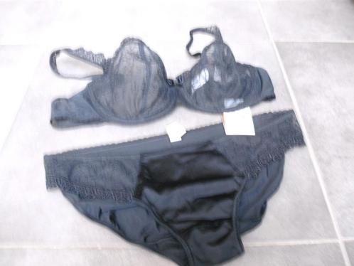 Nieuwe 75D Chantelle  bh’s, Kleding | Dames, Ondergoed en Lingerie, BH, Zwart, Ophalen of Verzenden