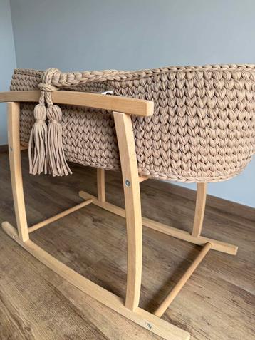 Babymand/ baby wiegje beschikbaar voor biedingen
