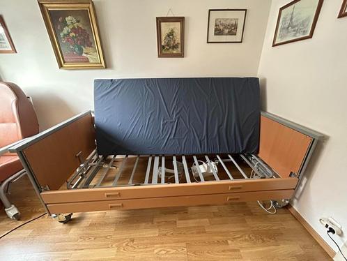 Lit médicalisé Invacare Medley Ergo, Huis en Inrichting, Slaapkamer | Bedden, Zo goed als nieuw, Eenpersoons, 90 cm, 200 cm, Overige materialen