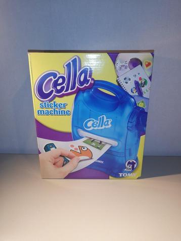 Cella sticker machine