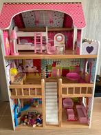 Poppenhuis inclusief meubels en familie, Ophalen, Zo goed als nieuw, Poppenhuis