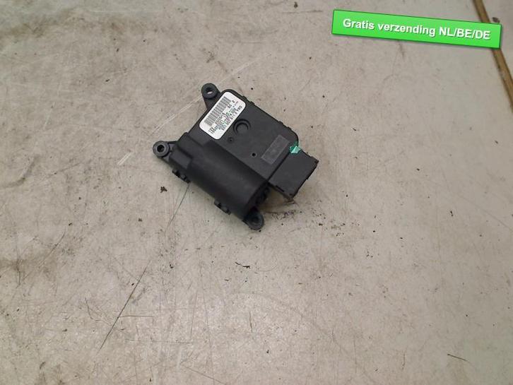 KACHELSTELMOTOR Volkswagen Beetle (16AE) (561907511E), Auto-onderdelen, Airco en Verwarming, Volkswagen, Gebruikt