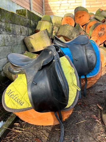 Dressuurzadels en vzh norton zadel  beschikbaar voor biedingen