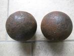 2 antieke kanonskogels Napoleon, Antiek en Kunst, Ophalen