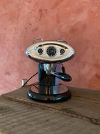 Illy espresso machine, Elektronische apparatuur, Koffiezetapparaten, Ophalen, Zo goed als nieuw, Espresso apparaat, Gemalen koffie
