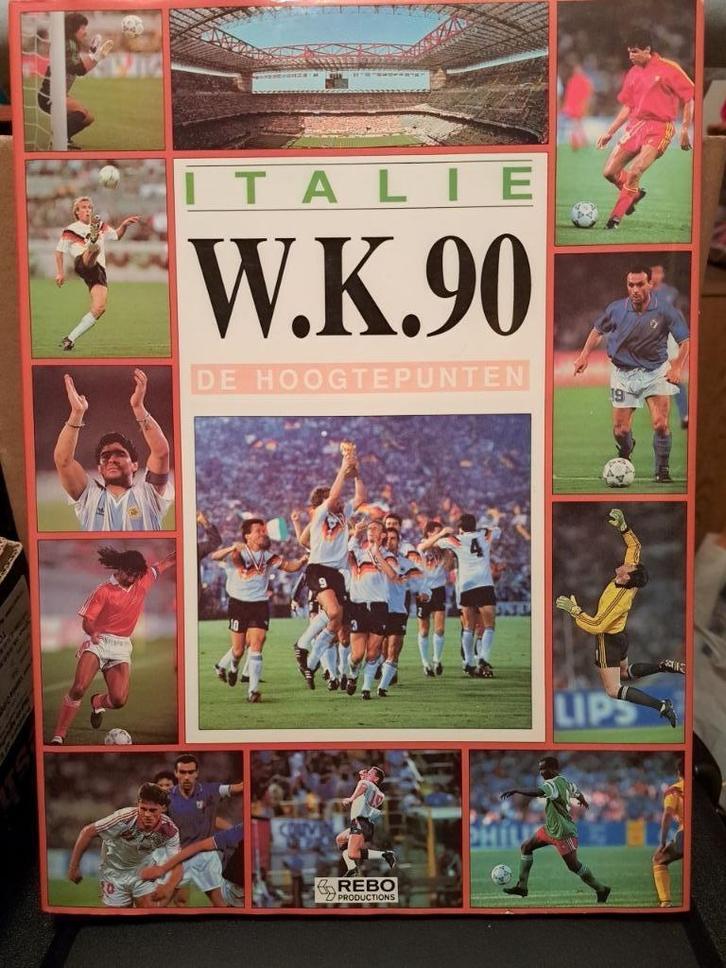 ITALIE WK 1990 voetbal - Hoogtepunten, Boeken, Sportboeken, Zo goed als nieuw, Balsport, Ophalen of Verzenden